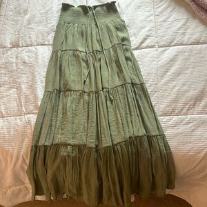 A maxi skirt but also can be worn as a midi dress